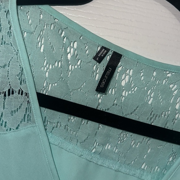 Maurices Teal Blouse with Elegant Design size large - Picture 4 of 5